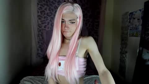 Snapshot of sue_krous chatting on 06-10-26, 10:14 sue online show from 06-10-26, 10:14