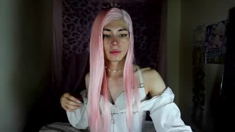 Snapshot of sue_krous chatting on 06-15-26, 10:50 sue online show from 06-15-26, 10:50