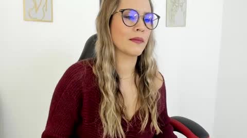 sugar_milff online show from 01-04-25, 02:35