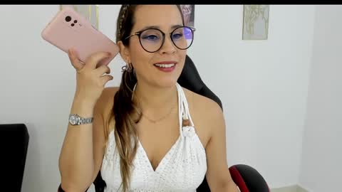 sugar_milff online show from 02-26-25, 12:47