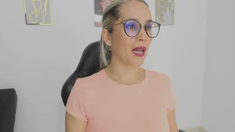 sugar_milff online show from 09-13-25, 01:22