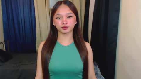 Snapshot of sugar_munch chatting on 02-15-25, 03:06 Cheska online show from 02-15-25, 03:06