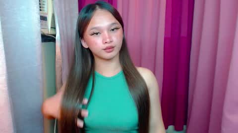 Snapshot of sugar_munch chatting on 02-23-25, 12:51 Cheska online show from 02-23-25, 12:51