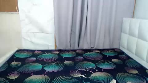 Snapshot of sugar_pixiee chatting on 05-18-26, 05:13 sugar_pixiee online show from 05-18-26, 05:13