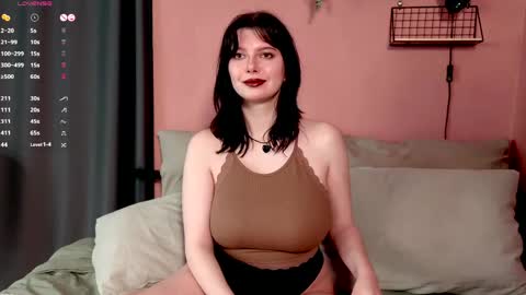 Snapshot of sugar_tomato chatting on 04-23-26, 01:02 Maria online show from 04-23-26, 01:02