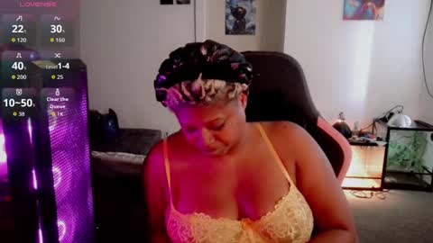 Snapshot of sugarbearlove87 chatting on 09-25-25, 12:36 lexi love online show from 09-25-25, 12:36