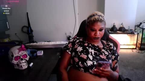 Snapshot of sugarbearlove87 chatting on 10-08-25, 07:00 lexi love online show from 10-08-25, 07:00