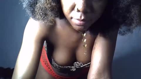 sugarluna001 online show from 04-28-26, 07:19