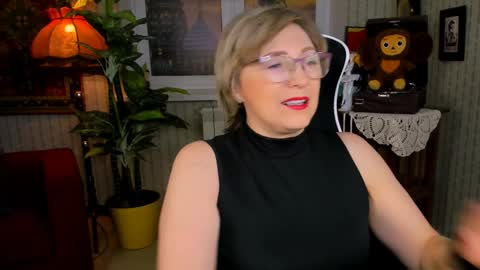 Vivien online show from 01-08-25, 09:10