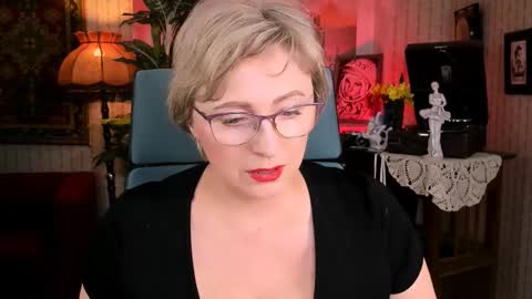 Vivien online show from 02-20-25, 01:08