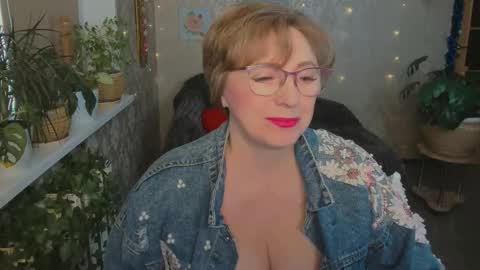 Vivien online show from 01-15-26, 09:14