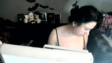 Snapshot of sugary_sweet chatting on 06-26-26, 10:30 Sugary online show from 06-26-26, 10:30