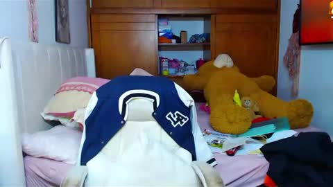 Snapshot of suggarbaby1 chatting on 02-20-25, 07:12 Cami Back in 2 hours online show from 02-20-25, 07:12