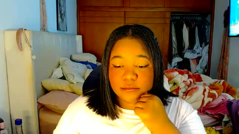 Snapshot of suggarbaby1 chatting on 09-10-25, 05:07 Cami Back in 2 hours online show from 09-10-25, 05:07