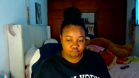 Cami   Back in 2 hours online show from 04-07-26, 07:42