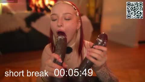Snapshot of suk_ki chatting on 06-14-26, 09:00 Lika ginger Jessy blond online show from 06-14-26, 09:00
