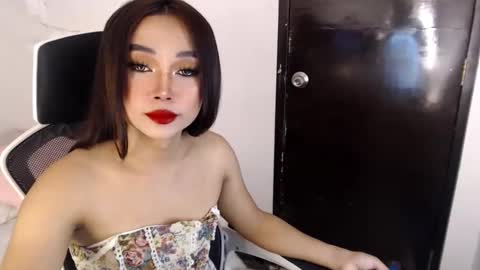 Snapshot of sultry_cyramore chatting on 10-24-25, 08:22 sultry cyramore online show from 10-24-25, 08:22