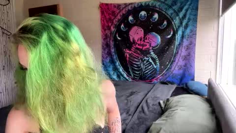 Summer online show from 03-06-25, 12:43