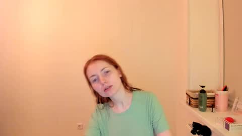 Summer Preston online show from 11-26-25, 05:25