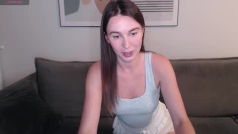 Snapshot of summer_time13 chatting on 10-23-25, 06:39 Liby online show from 10-23-25, 06:39