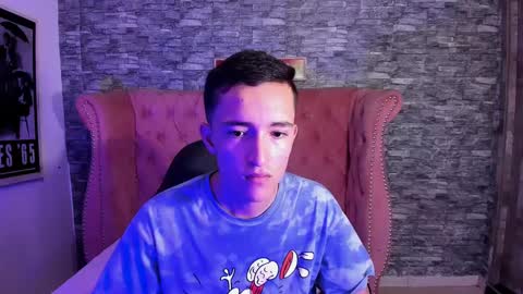 Summer And Erick online show from 12-12-24, 01:39