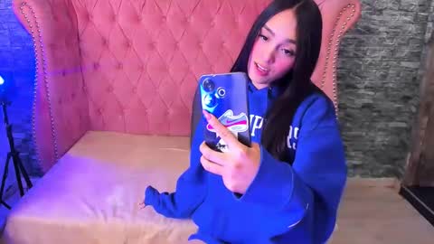 Summer And Erick online show from 12-23-24, 06:00