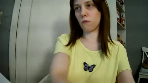 Snapshot of summerbluesky chatting on 07-12-26, 03:25 summerbluesky online show from 07-12-26, 03:25