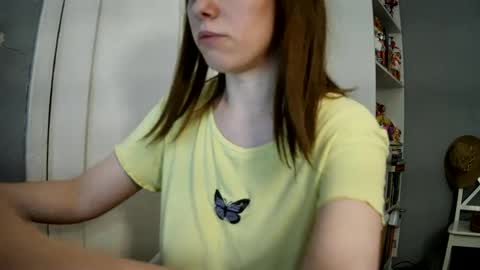 Snapshot of summerbluesky chatting on 07-14-26, 04:45 summerbluesky online show from 07-14-26, 04:45