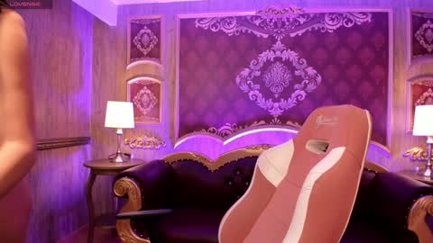       -  - online show from 01-03-25, 02:54