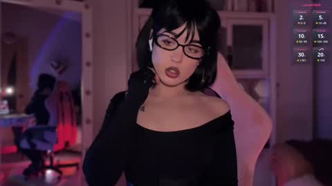 Miss Nelly online show from 11-14-25, 07:34