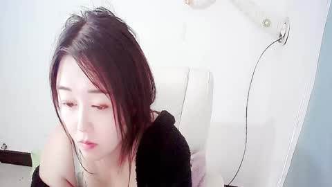 Snapshot of sun_yummy chatting on 12-10-24, 07:05 Lucis online show from 12-10-24, 07:05