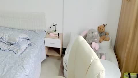 Snapshot of sun_yummy chatting on 11-10-25, 03:27 Lucis online show from 11-10-25, 03:27