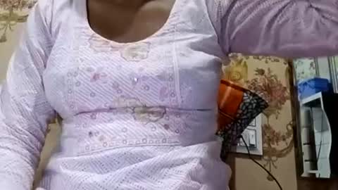 sunali_jain03 online show from 06-19-26, 07:34