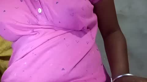 sunali_jain03 online show from 07-07-26, 11:47