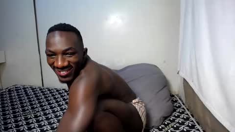 Snapshot of sunboyz20 chatting on 01-04-25, 08:39 Danie Pius online show from 01-04-25, 08:39