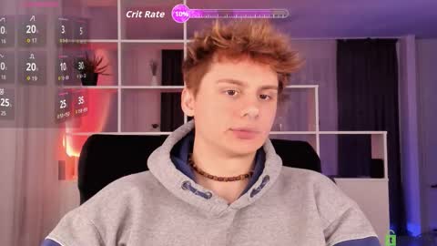 Snapshot of sunburn_boy chatting on 10-22-25, 05:34 Emilio online show from 10-22-25, 05:34