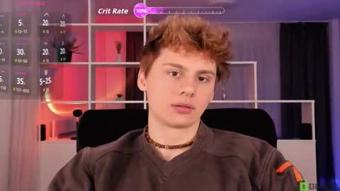 Snapshot of sunburn_boy chatting on 11-09-25, 08:29 Emilio online show from 11-09-25, 08:29