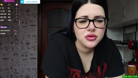 Tina. Im topless model  online show from 01-29-25, 09:44