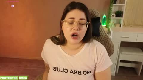 Tina. Im topless model  online show from 05-05-26, 08:00