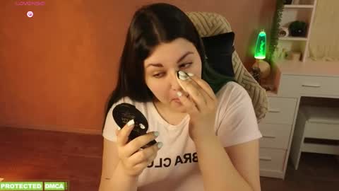 Tina. Im topless model  online show from 05-13-26, 07:06