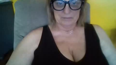 Snapshot of sunflower556 chatting on 10-12-25, 02:49 Sunflower online show from 10-12-25, 02:49