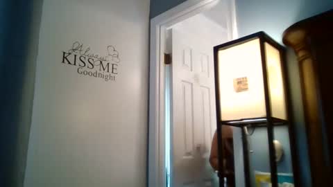 Snapshot of sunflower556 chatting on 06-26-26, 05:28 Sunflower online show from 06-26-26, 05:28