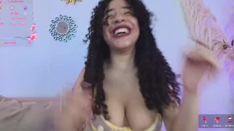 Aillyn Perez online show from 10-21-25, 09:59
