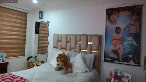 Jeraldine online show from 04-15-26, 09:04