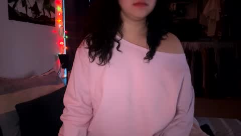 Snapshot of sunflowerxo chatting on 01-24-25, 02:41 Sofie online show from 01-24-25, 02:41