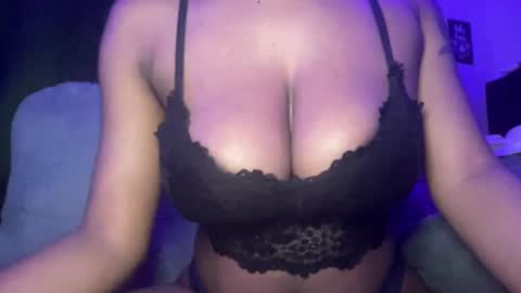 sunn3ie online show from 11-22-25, 01:48