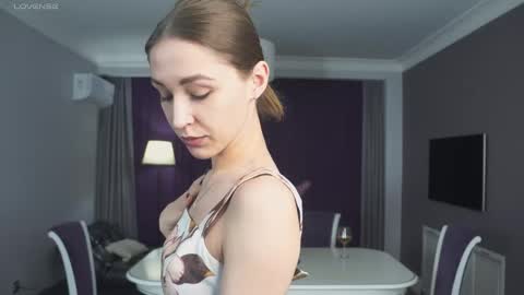 Kate online show from 02-17-25, 04:04