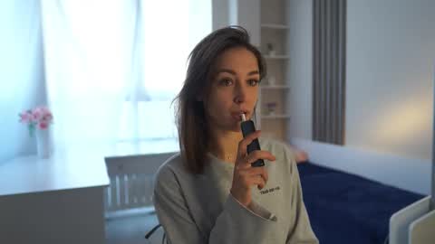 Kate online show from 10-03-25, 03:25