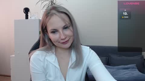 Naomi online show from 02-05-25, 10:19