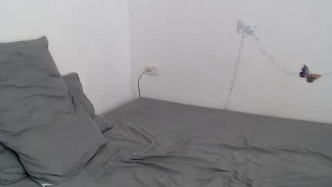 Snapshot of sunny_couple27 chatting on 07-15-26, 05:07 sunny_couple27 online show from 07-15-26, 05:07
